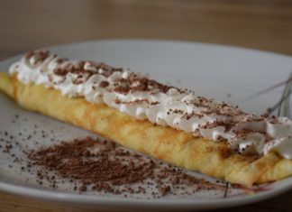 Palacinky s minerálkou. Foto - Kristýna